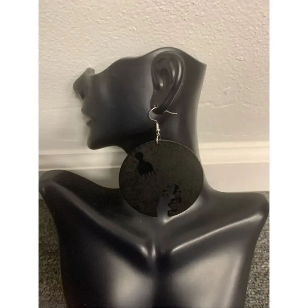 Afro pic lady earrings
